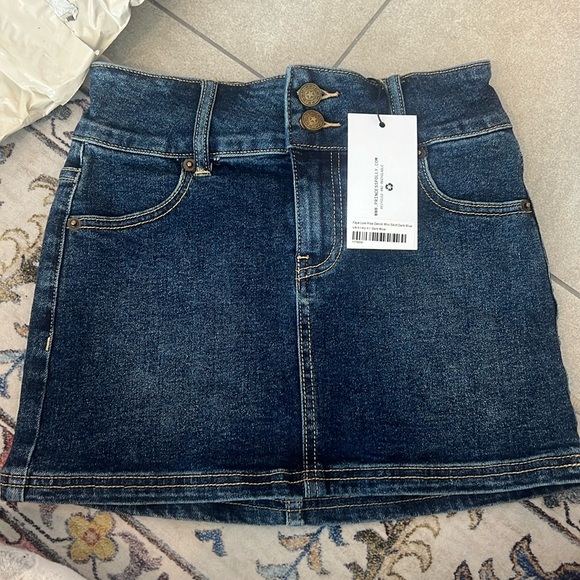 Denim mini skirt - Picture 2 of 2